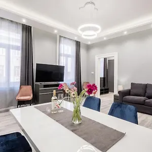 Hotel apartamentowy Prime Star Deak Ter Modern Luxury