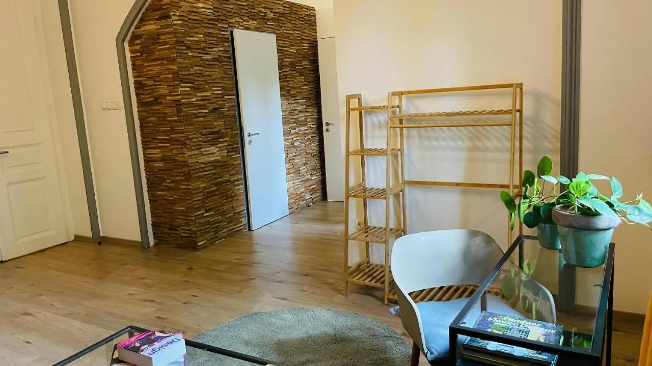 Fifteen Boutique Rooms Budapest With Self Check-In בית הארחה