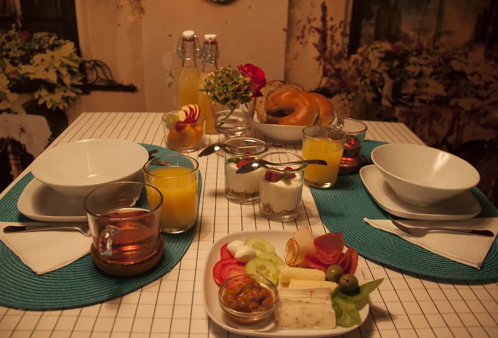 Fifteen Boutique Rooms Budapest With Self Check-In 2*,  Magyarország
